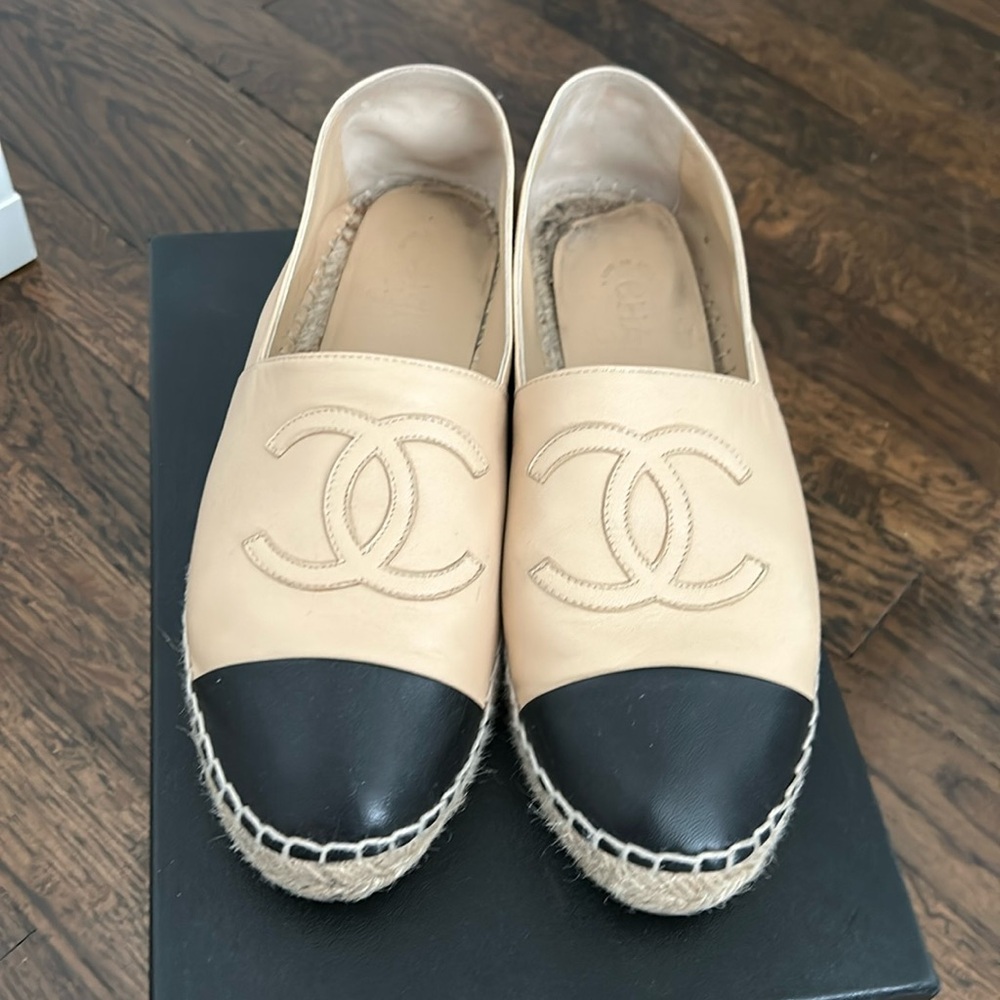 Authentic Chanel espadrilles comes with dust bag and box